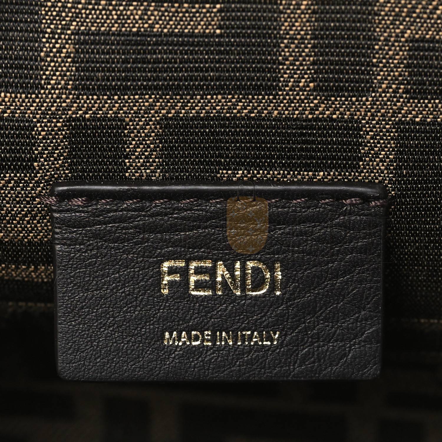 FENDI SHINY NAPPA SMALL FENDI FIRST WASABI (28*20*11cm)