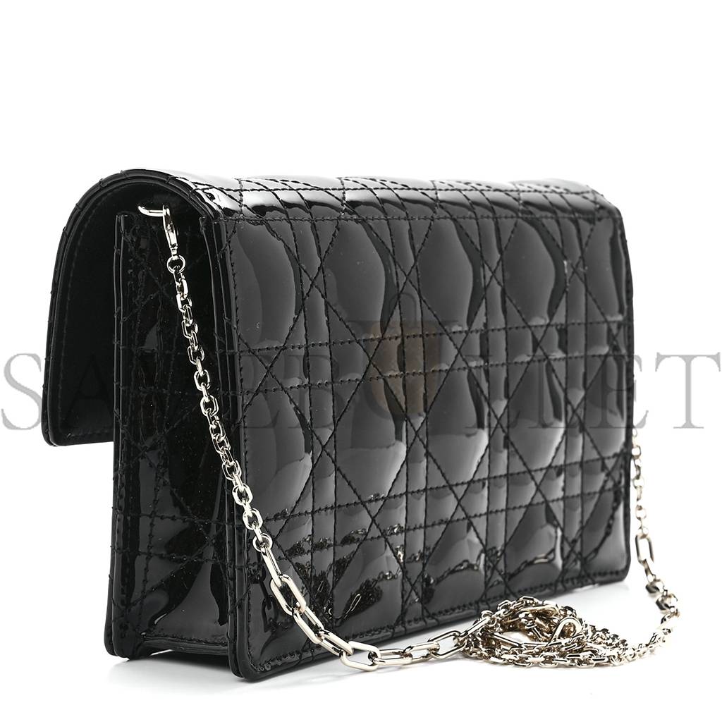 DIOR PATENT CANNAGE LADY DIOR CHAIN POUCH BLACK (19*13*4.4cm) DIOR PATENT CANNAGE LADY DIOR CHAIN POUCH BLACK (19*13*4.4cm)