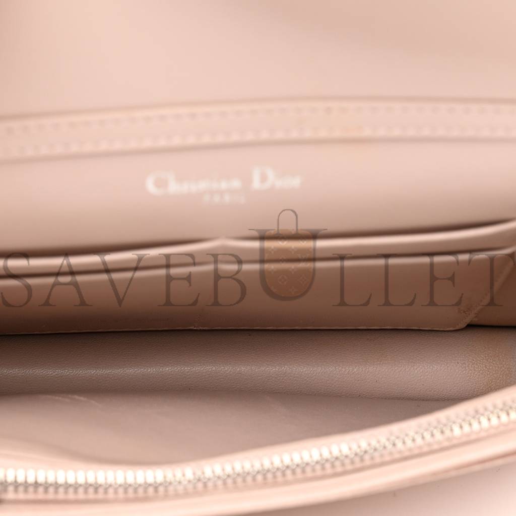 DIOR GRAINED CALFSKIN DIORAMA WALLET ON CHAIN POUCH NUDE (18*13*1.9cm)