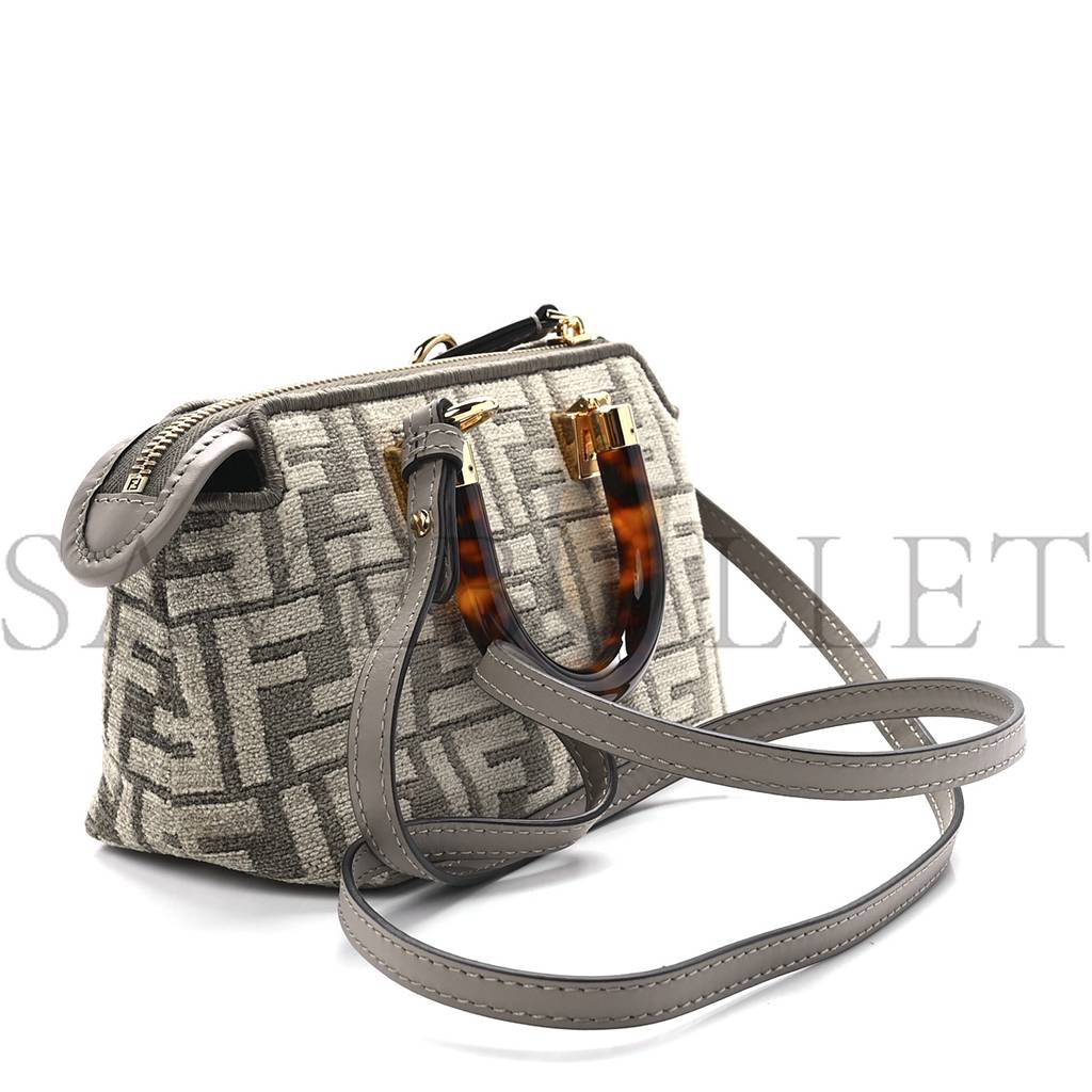 FENDI CHENILLE VITELLO KING PLEXIGLASS FF MINI BY THE WAY TOP HANDLE BOSTON BAG TORTORA NUVOLA (17*11*8cm)